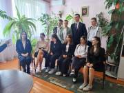 в галерею »