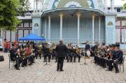 в галерею »