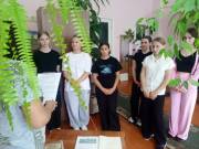 в галерею »