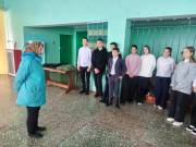 в галерею »